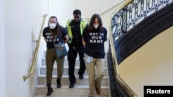 Пропалестинские протесты в одном из зданий Конгресса США3