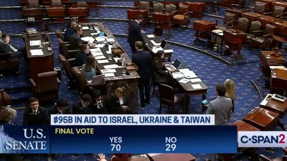 Сенат США поддержал $60 млрд для Украины