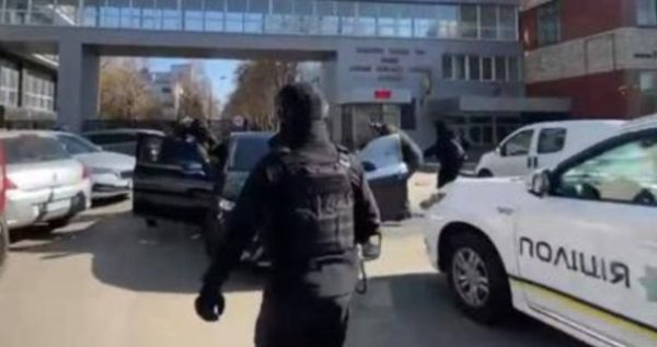 В Киеве мошенники выдавали себя за работников ТЦК и ГБР: подробности масштабной аферы0