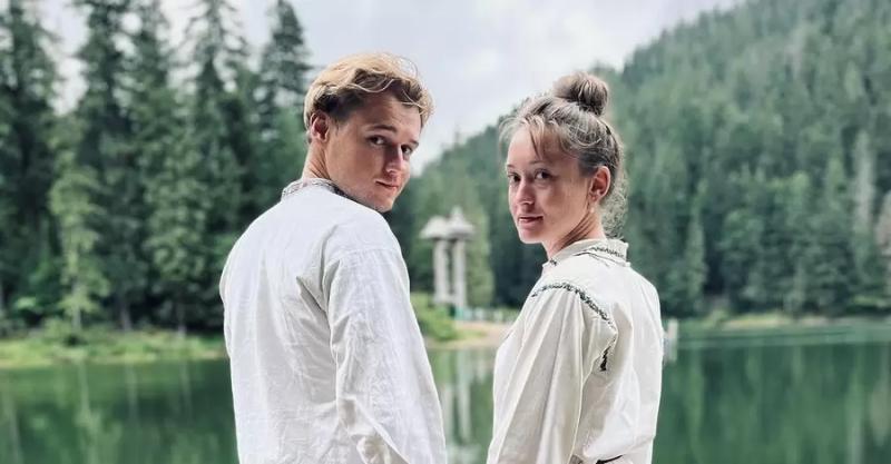Звезда сериала "Первые ласточки" Олег Гоцуляк сделал предложение возлюбленной