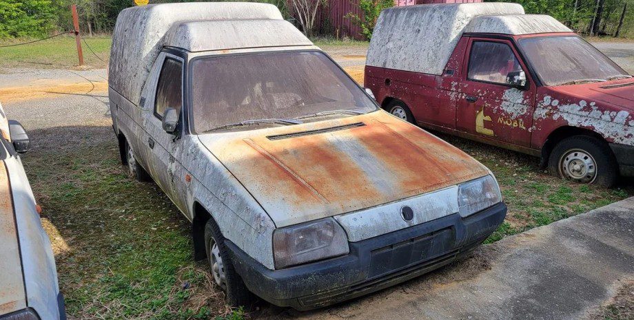 В интернете показали малоизвестный серийный электромобиль Skoda 90-х (фото)