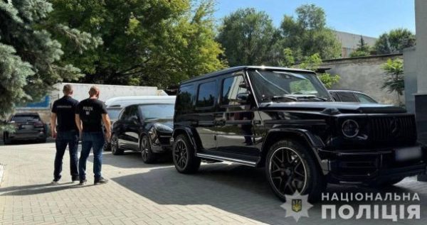 Уроженец РФ в Киеве организовал мошенническую группу, выманившую в военных десятки миллионов гривен0