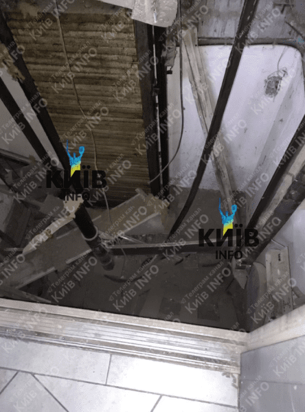 В одном из домов в Киеве лифт сорвался с высоты 28 этажа1