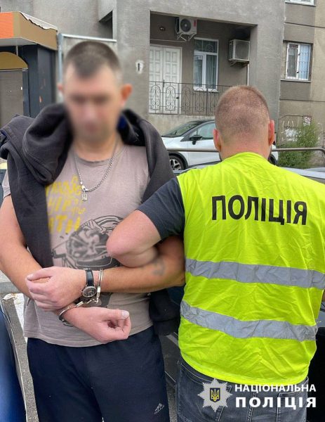 В Киеве задержали квартирного вора в военной форме: полиция объяснила ситуацию2