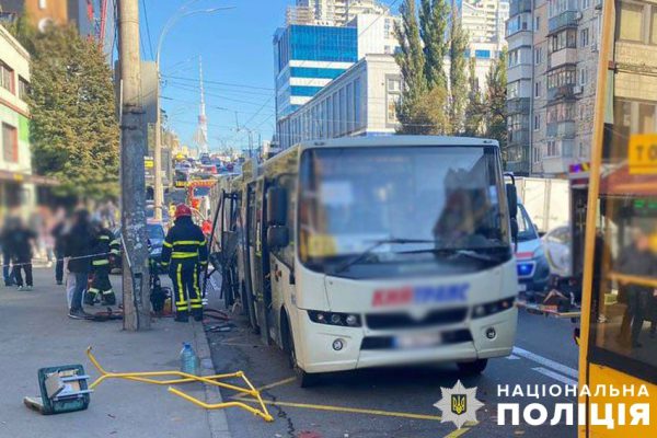 ДТП с маршруткой в Киеве: умерла один из пострадавших3