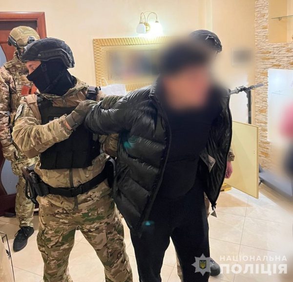 Маскировали кокаин в упаковки с кофе: в Киеве перекрыли контрабандный канал поставки наркотиков10