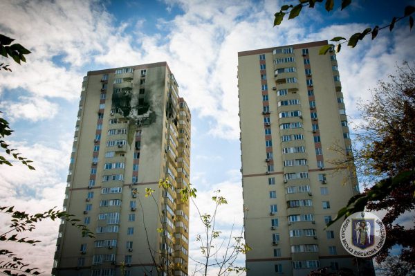 Попадание Shahed в многоэтажку в Киеве: погиб 14-летний ребенок, пострадали 6 жителей3