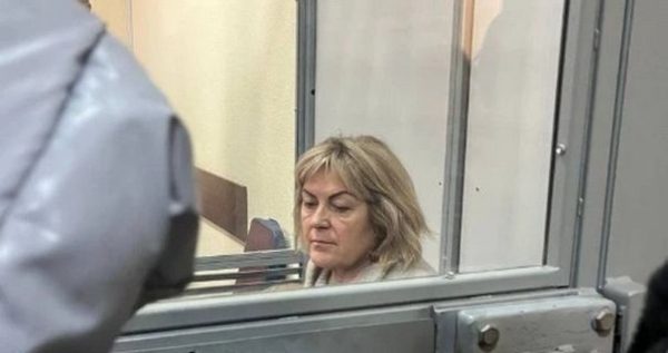 Руководительницу Хмельницкой МСЭК, заработавшую на