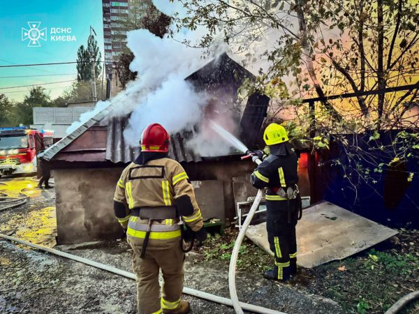 В центре Киева произошел пожар: погиб человек2