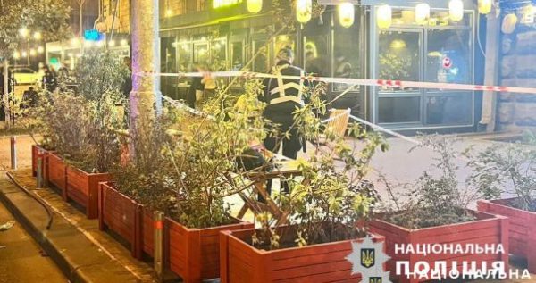 В Киеве возле Дворца Украины произошла стрельба: нападавшего задержали0