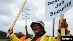 Забастовка портовых рабочих в США прекращена1