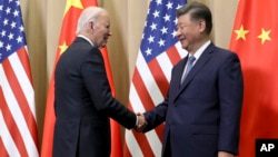 Джо Байден в последний раз в качестве президента США встретился с Си Цзиньпином0