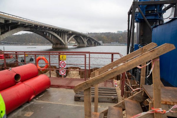 Кличко рассказал о реставрационных работах на мосту Метро в Киеве: будут ли перекрывать движение5