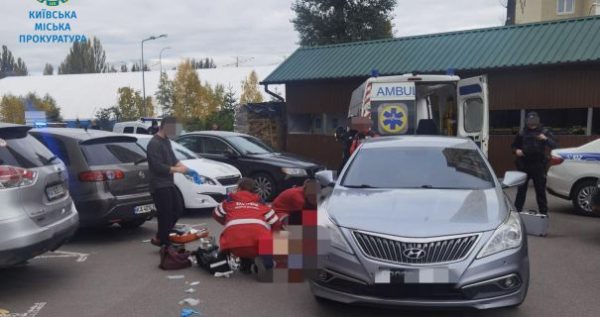 Суд вынес приговор трем мужчинам за убийство военного в Киеве0