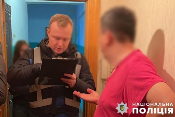 В Киеве разоблачили группу перекупов железнодорожных билетов, им грозит тюрьма1