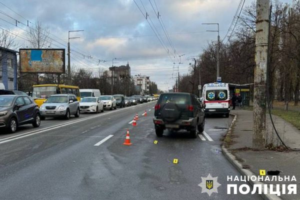 В Киеве водитель внедорожника насмерть сбил женщину2