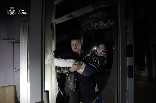 В столичной больнице ночью произошел пожар: огнеборцы спасли десятки человек2