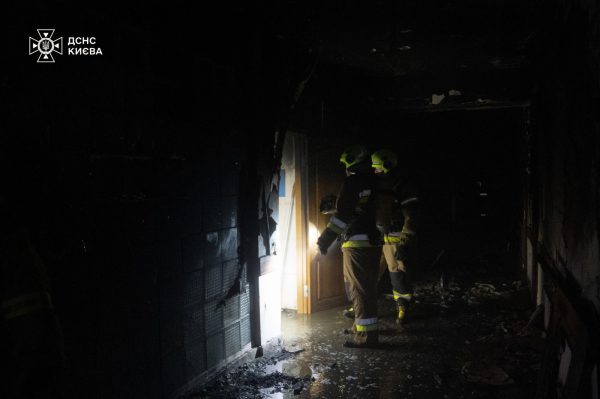 В столичной больнице ночью произошел пожар: огнеборцы спасли десятки человек6