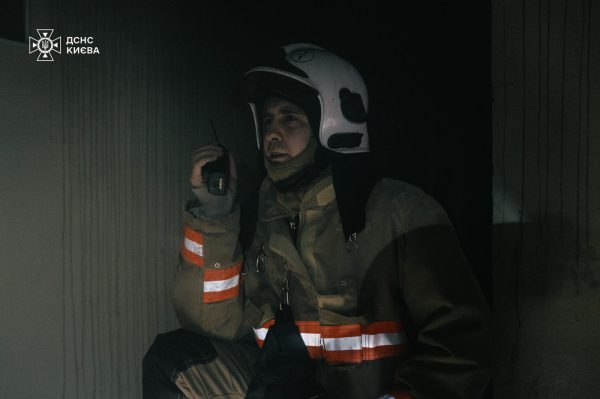 В центре Киева горело общежитие7