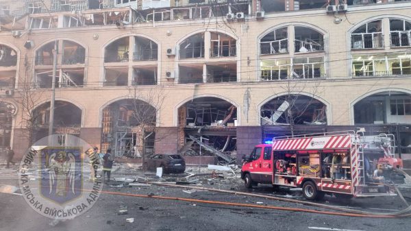 В КГВА показали последствия ракетной атаки по Киеву10