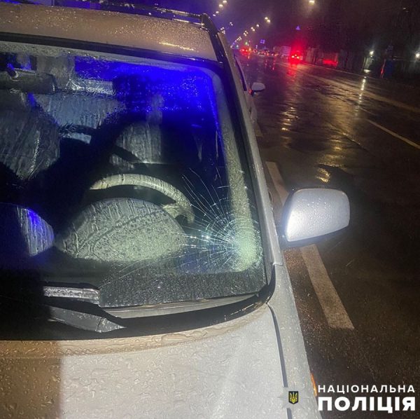 В Киеве задержали пьяного водителя, который сбил на переходе девушку и скрылся1