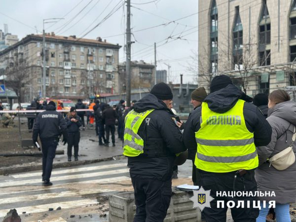 Удар баллистикой по Киеву: четверо погибших, еще три человека пострадали6