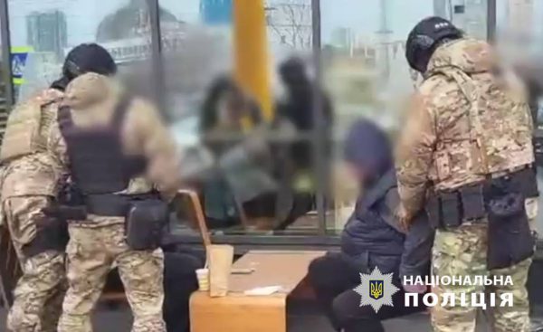 В Киеве задержали рэкетиров, требовавших с врача несуществующий долг1