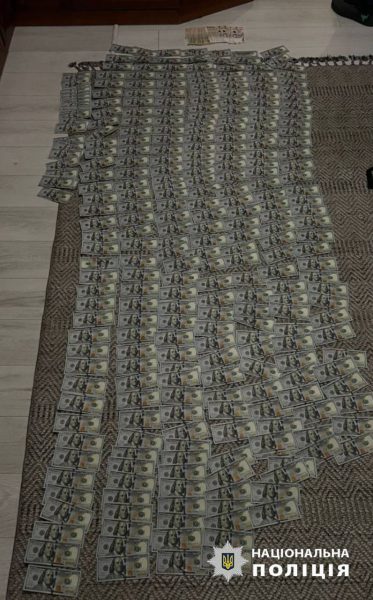 В Киеве задержали рэкетиров, требовавших с врача несуществующий долг6