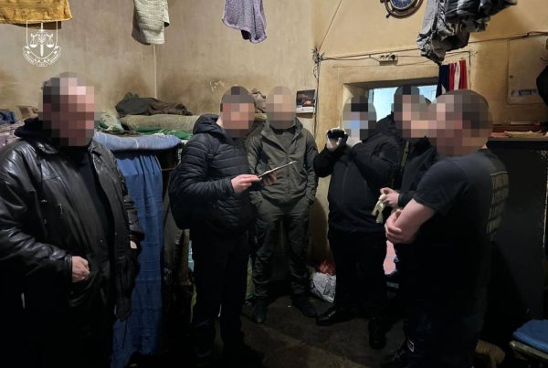 В Киевское СИЗО поставляли наркотики для арестантов: прокуратура разоблачила преступную группу1