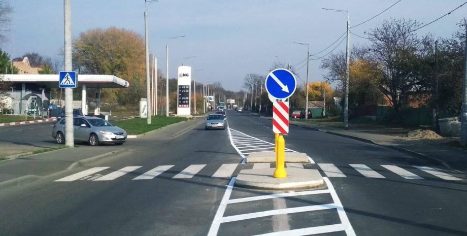 островок безопасности островок безопасности, дорожный знак, новый дорожный знак, знак 7.25