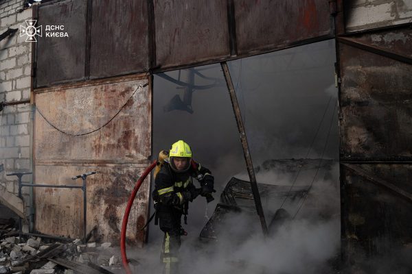 В Киеве произошел пожар на СТО4