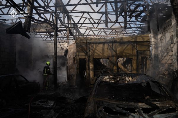 В Киеве произошел пожар на СТО3