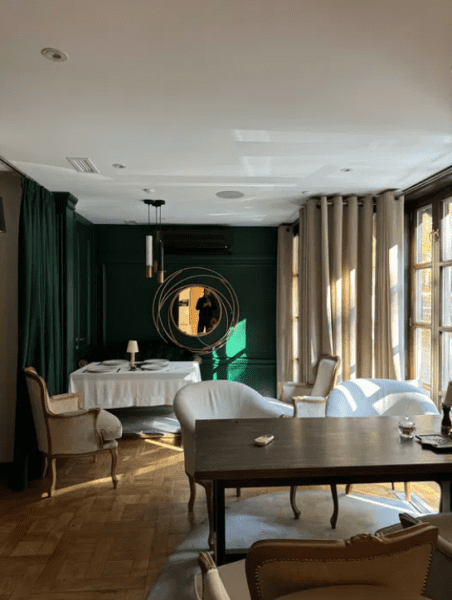 В Киеве выставили на продажу ресторан, который связывают с Николаем Тищенко6