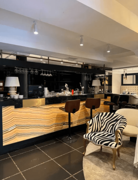 В Киеве выставили на продажу ресторан, который связывают с Николаем Тищенко4