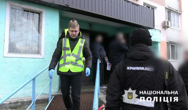 В Киеве в подъезде дома застрелили мужчину1