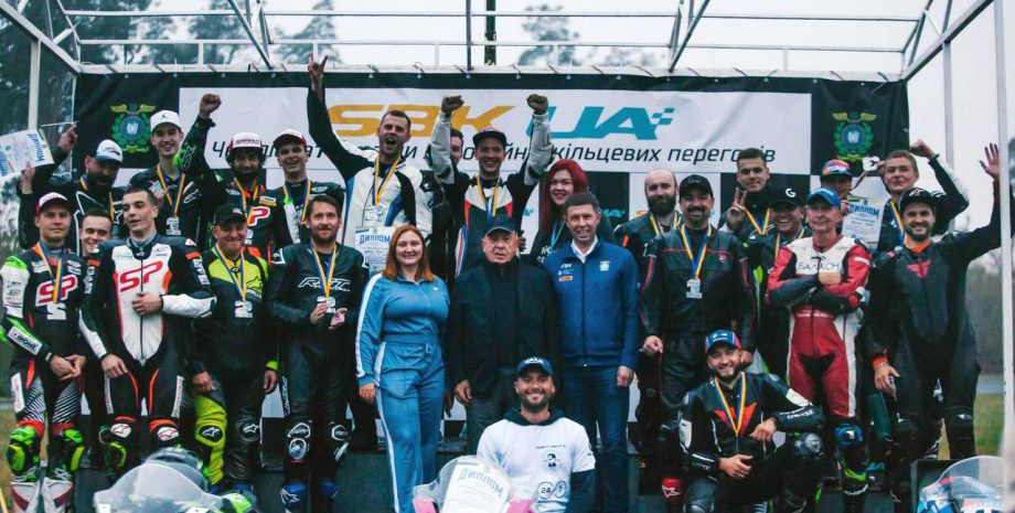 Жінка у світі швидкості: що стоїть за SBKUA — Чемпіонатом з мотоперегонів в Україні