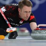 Едва не устроили драку: на Олимпиаде матч по керлингу обернулся нецензурным скандалом (видео)